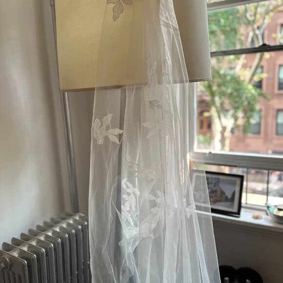 Handmade Camilla Madame Tulle Veil main image 4